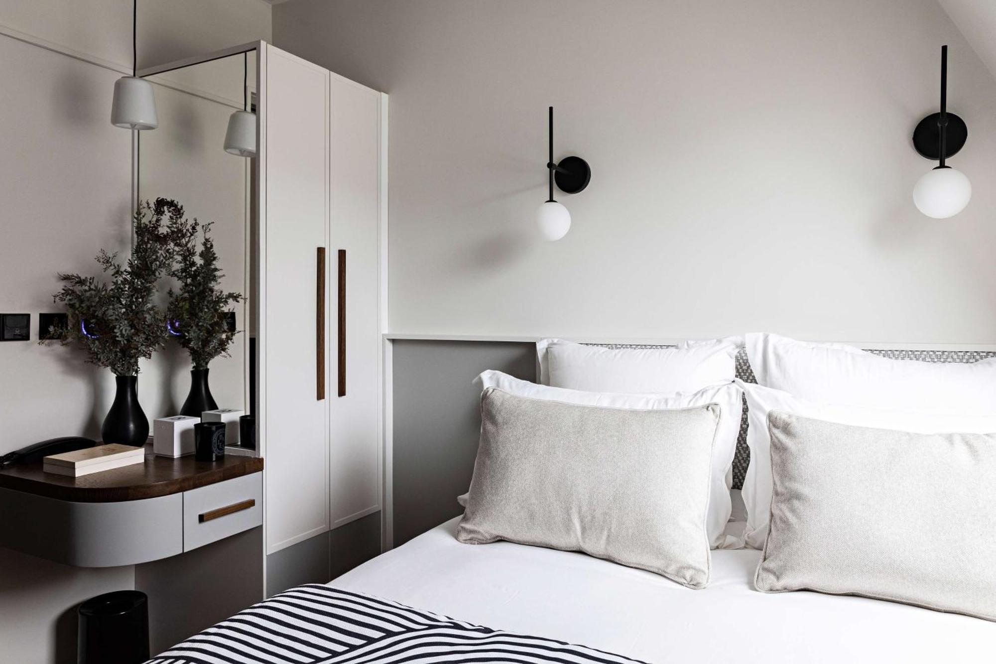 Classic Double Room - Non-Smoking,1527976942:JPEG